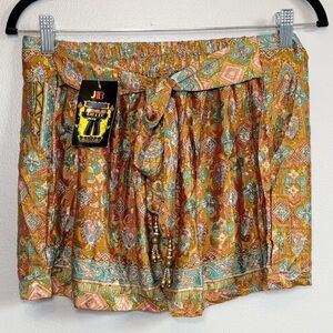NWT Junglee Billee Bohemian Multicolor Shorts with Tie Size Small Medium